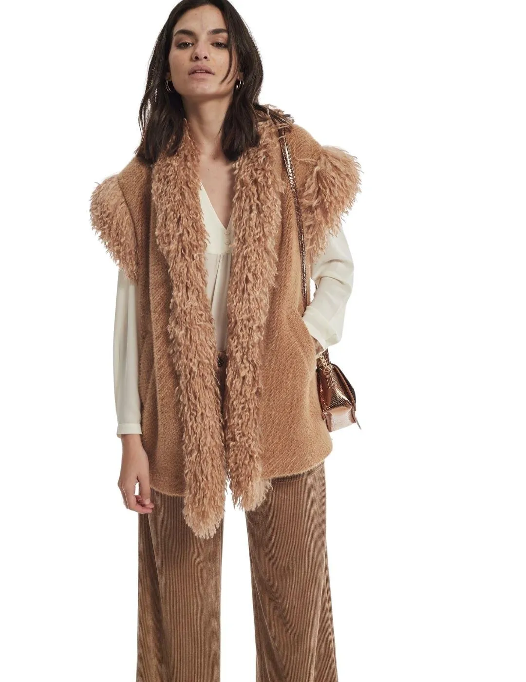 Abrigos, cazadoras y parkas para mujer en camel + OKY.