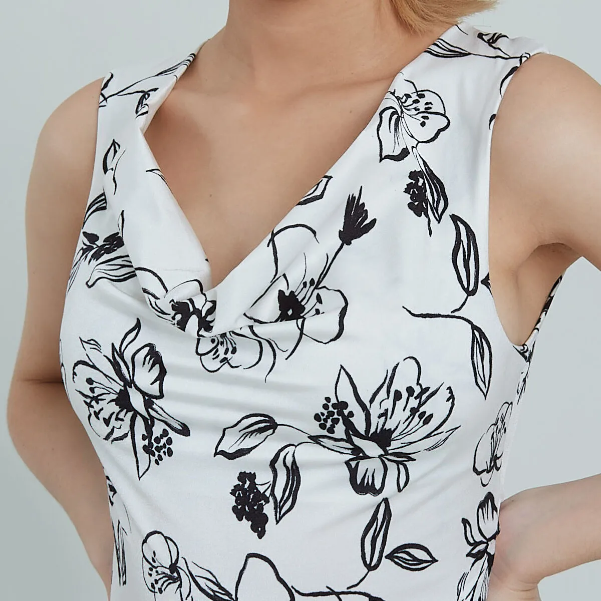 Body Estampado Con Cuello Drapeado