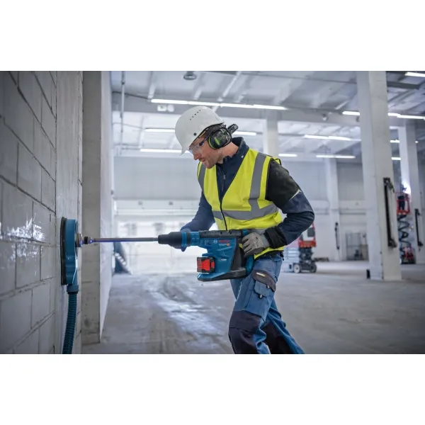 BOSCH  GBH 18V40 C  MARTILLO PERFORADOR SDSMAX SIN BATERíAS Y CARGADORES, LIION, 18 V,  AH, 9 J, CAJA ESPECIAL