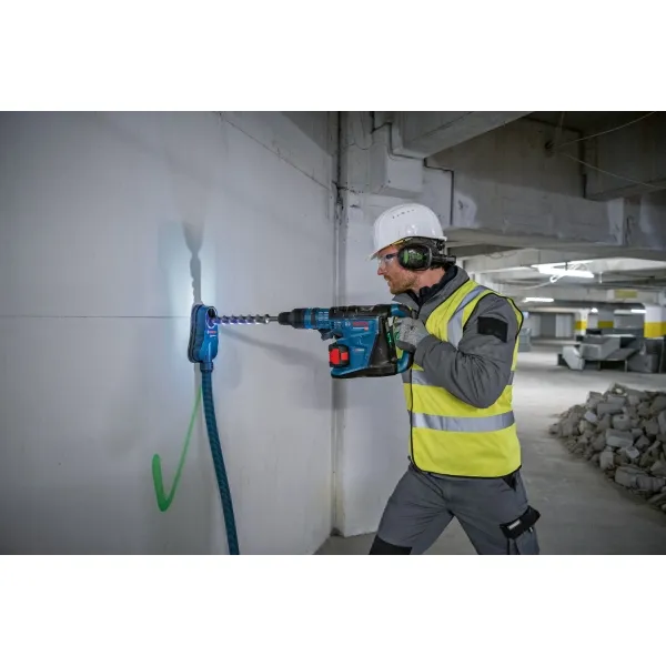 BOSCH  GBH 18V40 C  MARTILLO PERFORADOR SDSMAX SIN BATERíAS Y CARGADORES, LIION, 18 V,  AH, 9 J, CAJA ESPECIAL