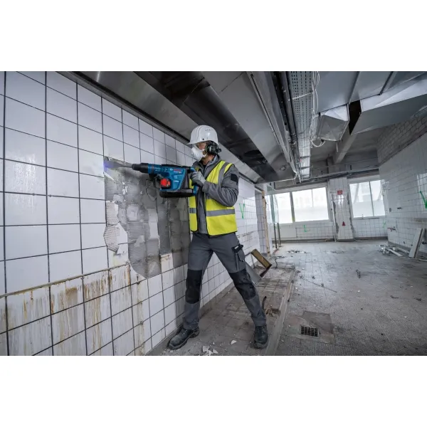 BOSCH  GBH 18V40 C  MARTILLO PERFORADOR SDSMAX SIN BATERíAS Y CARGADORES, LIION, 18 V,  AH, 9 J, CAJA ESPECIAL