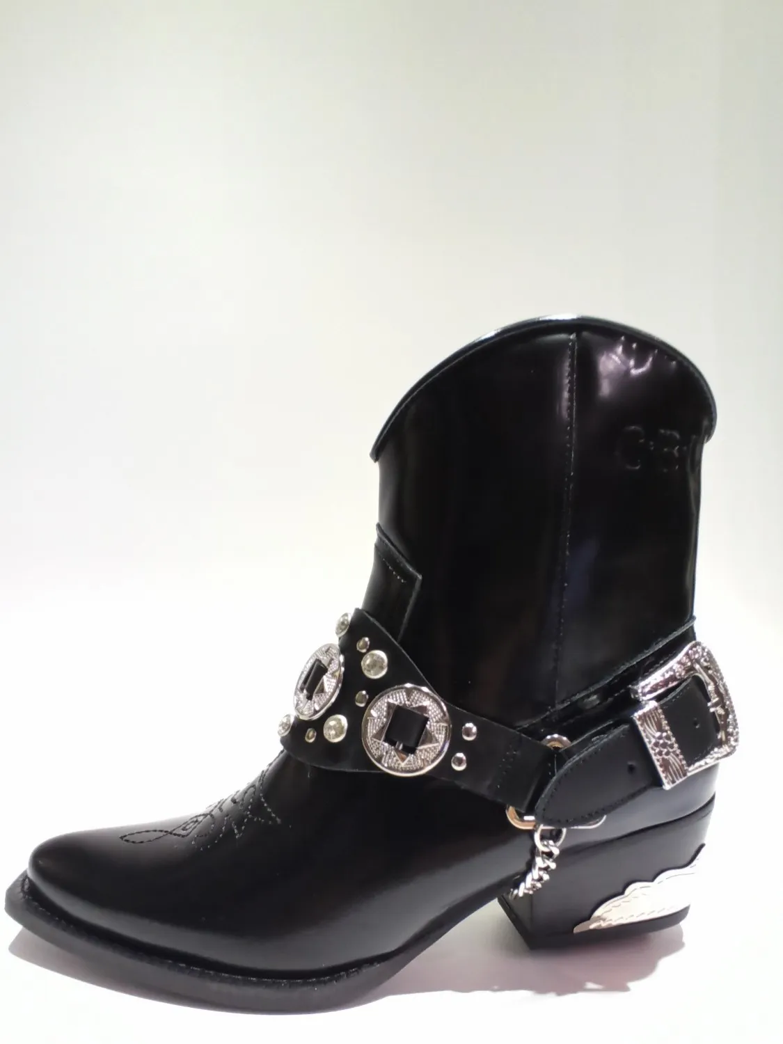BOTIN RODEO CAMBILI..