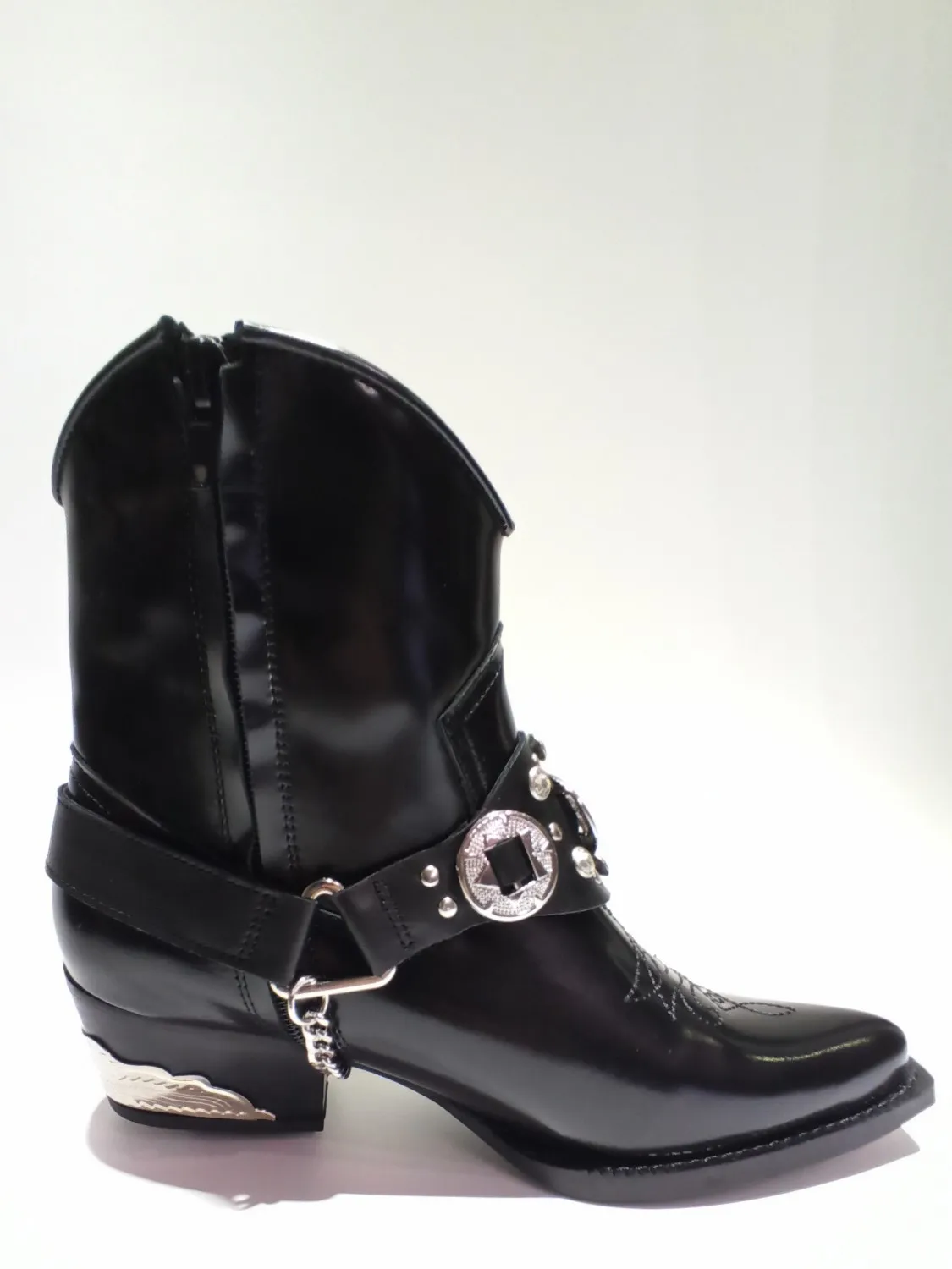 BOTIN RODEO CAMBILI..