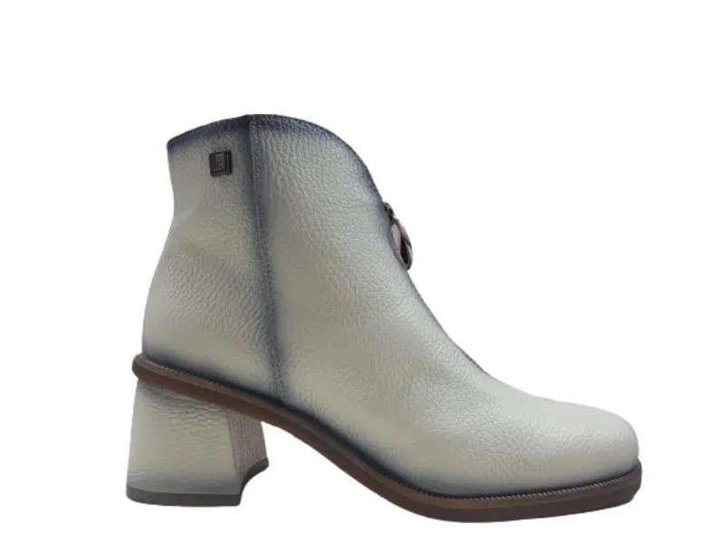 BOTÍN DE PIEL OLGA JOSÉ SAENZ EN COLOR BEIGE 5461BG