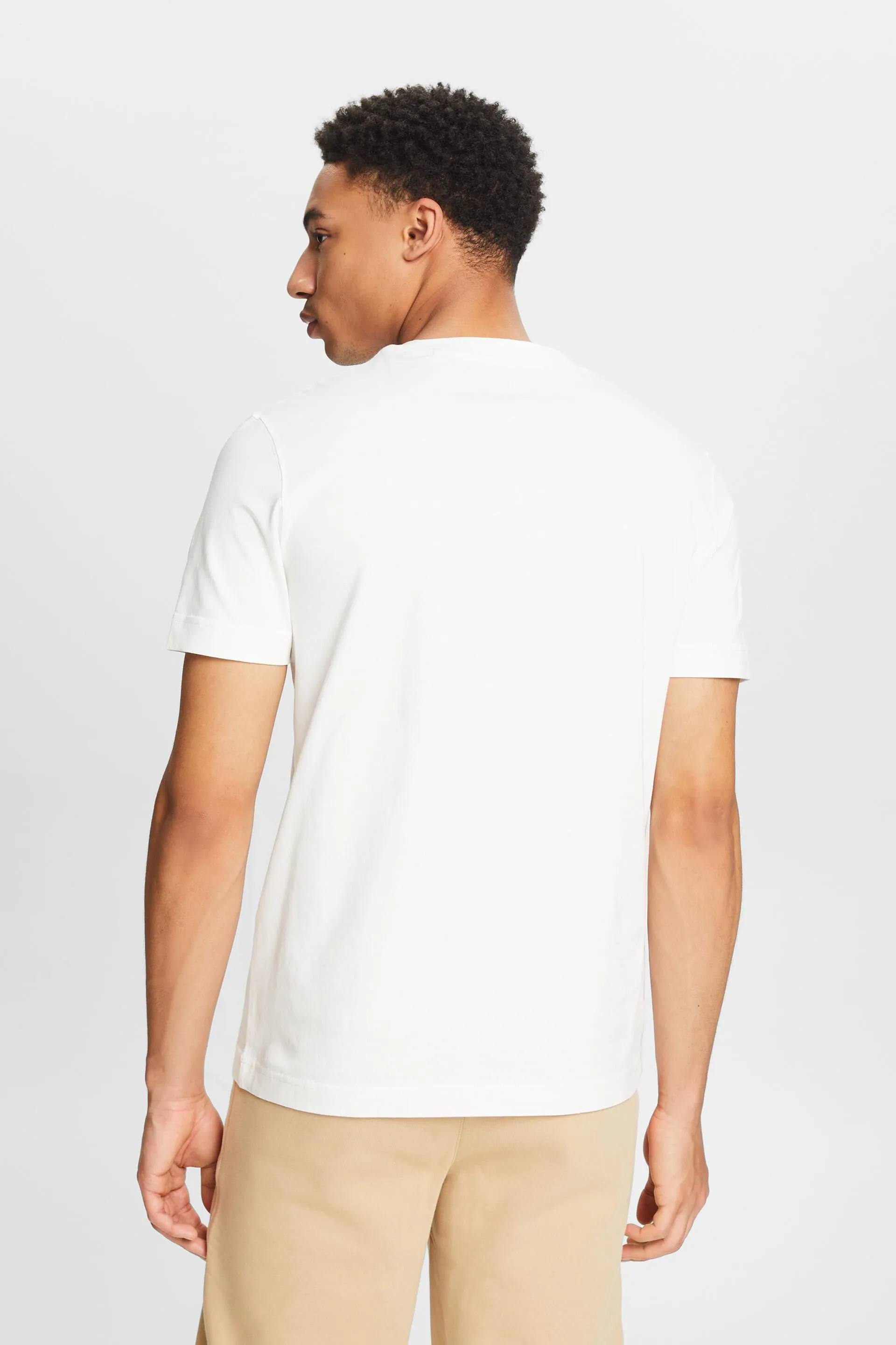 Camiseta con estampado geométrico
