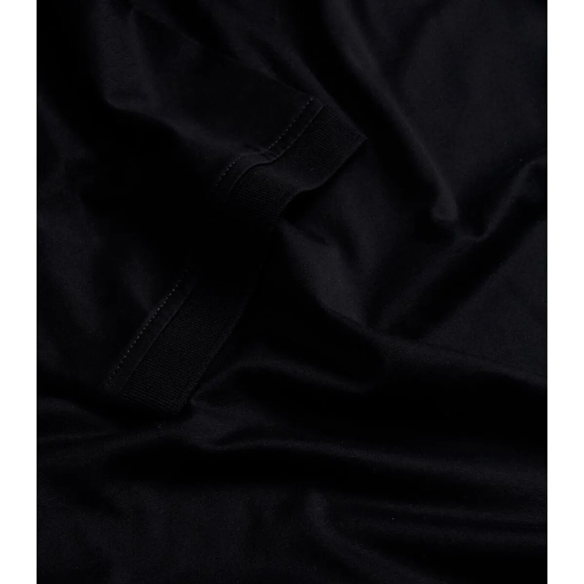 CAMISETA CON LOGO