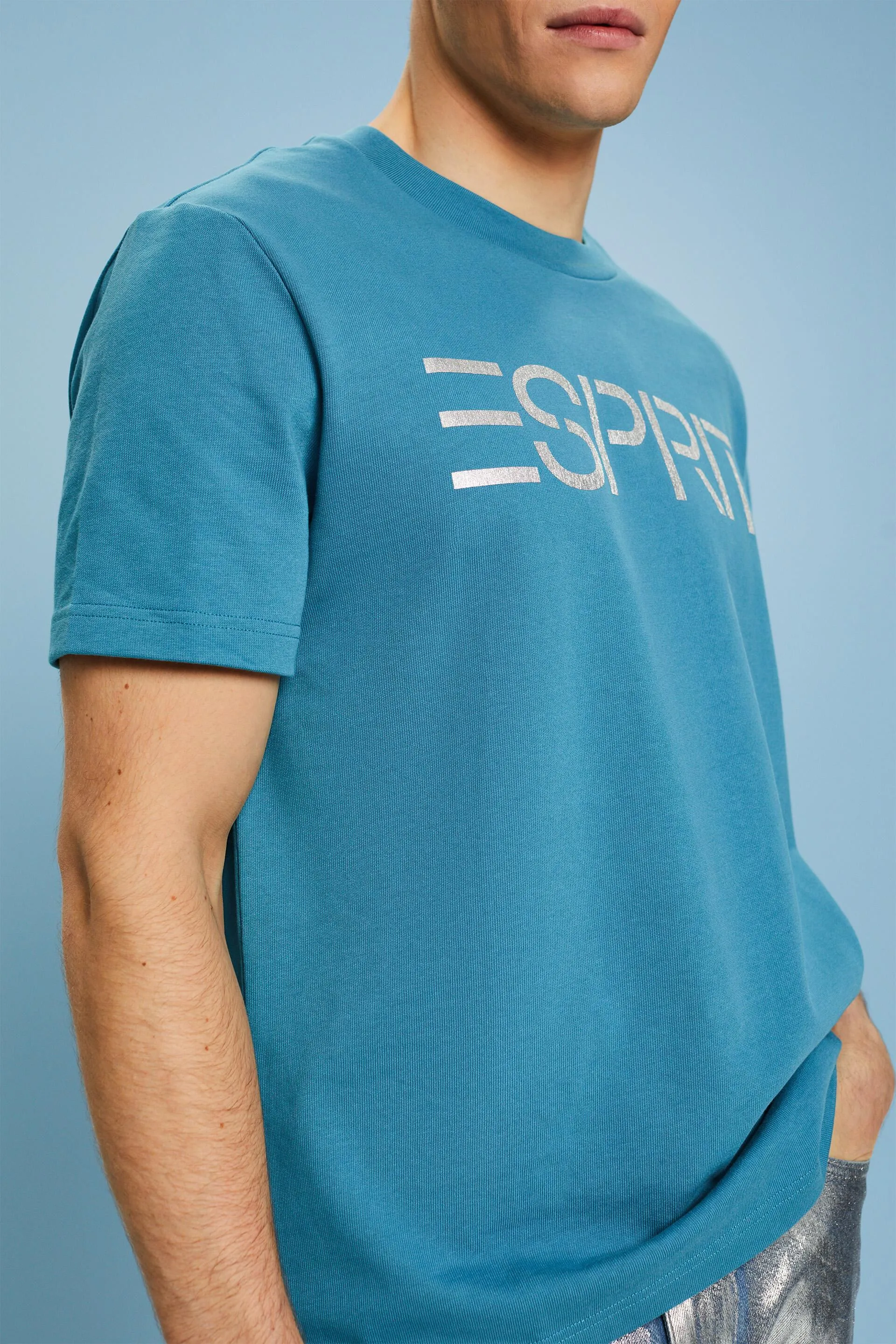 Camiseta con logotipo