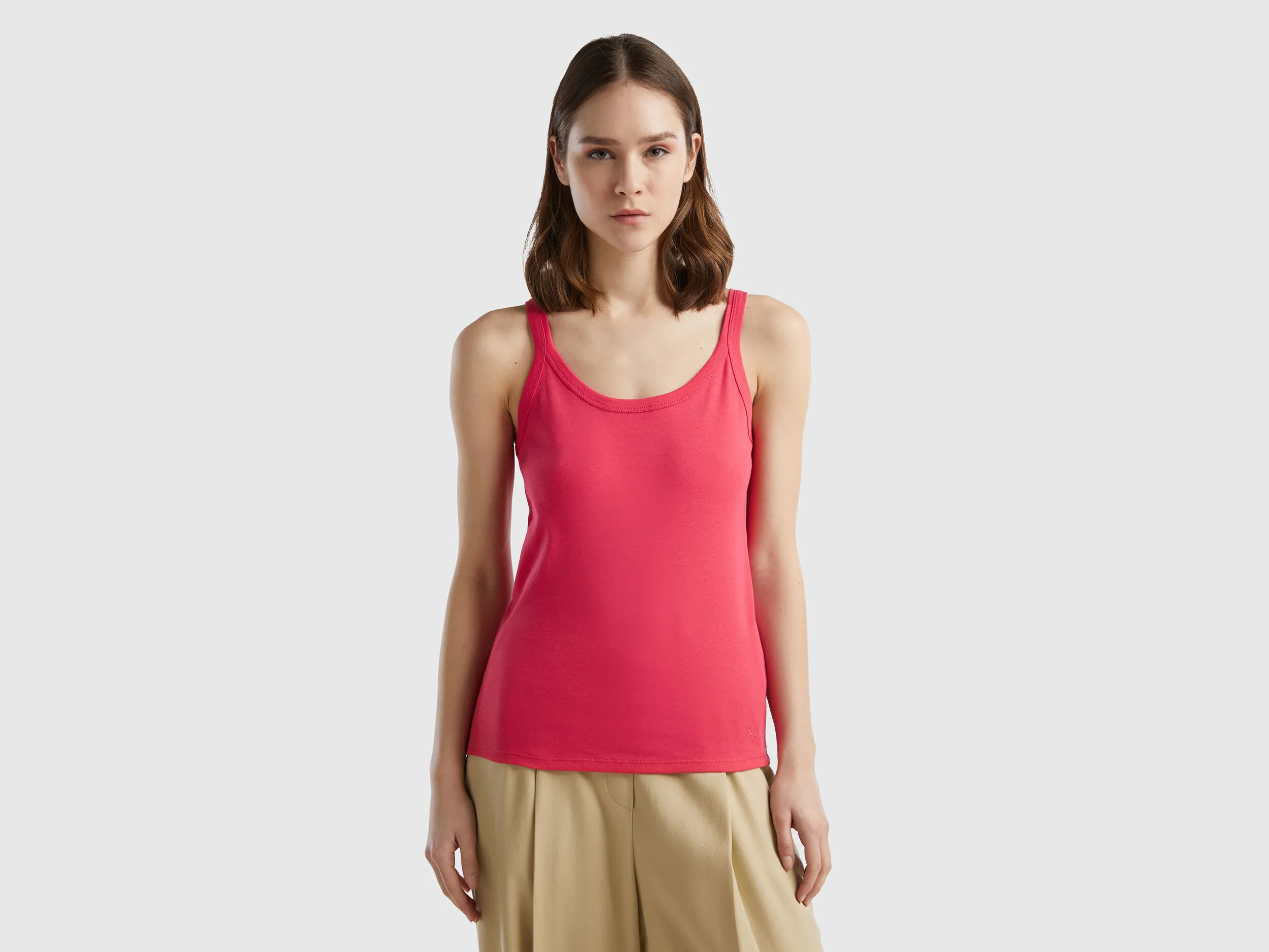 Camiseta de tirantes fucsia de 100 % algodón