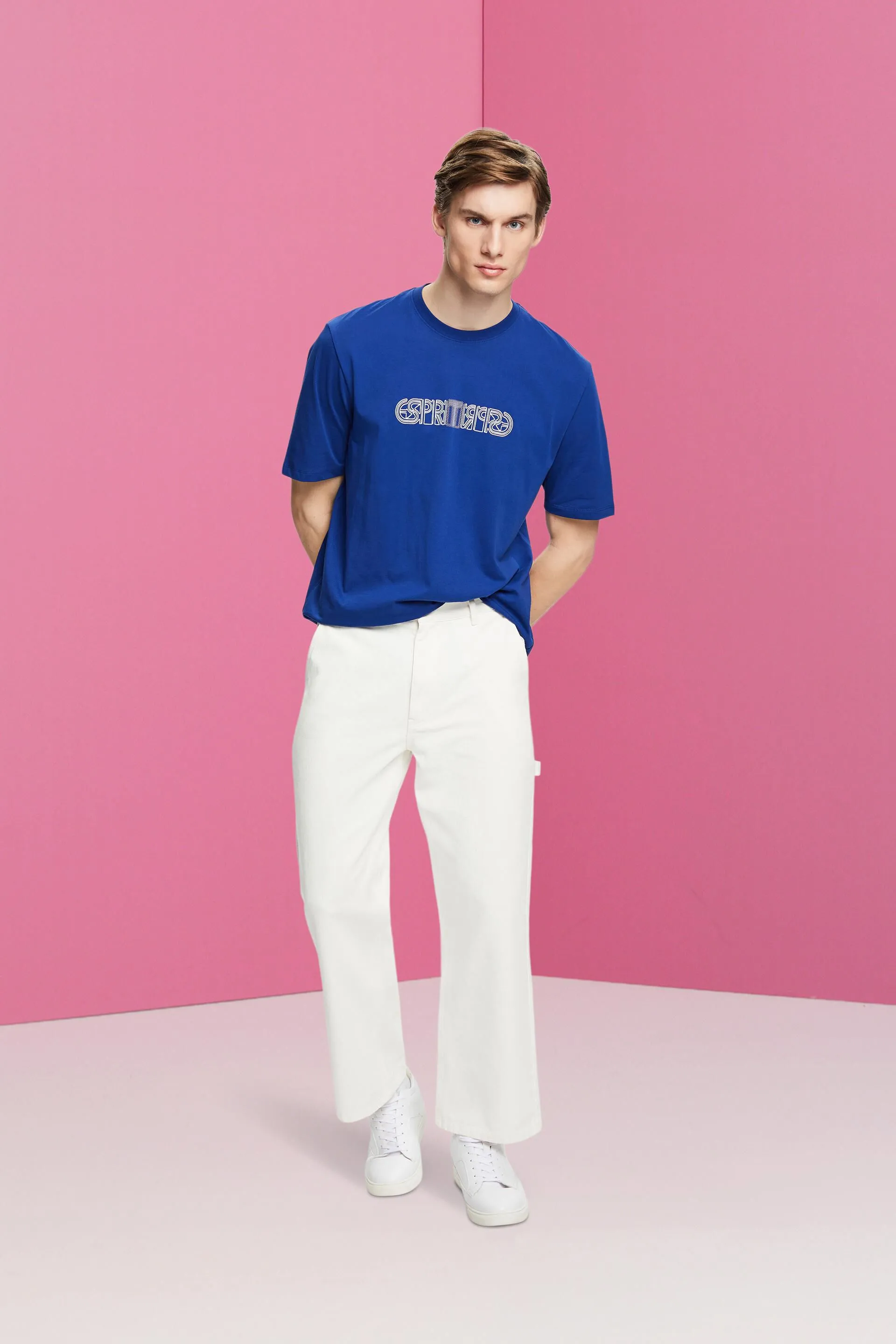 Camiseta holgada con estampado del logotipo