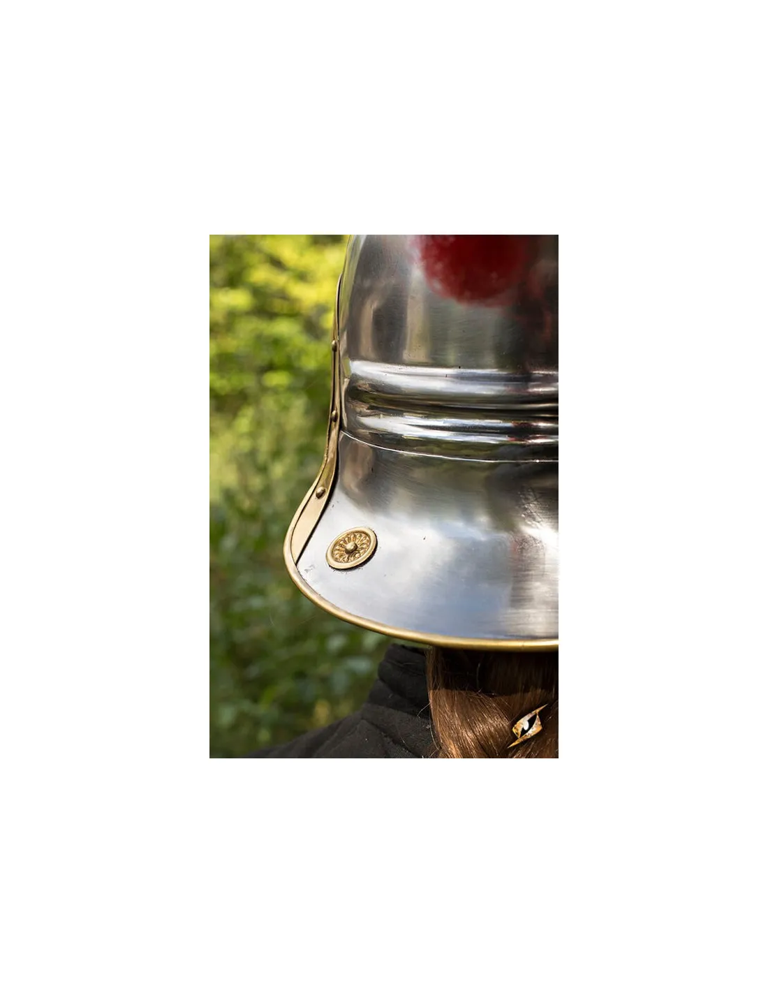 Casco clásico de legionario romano con penacho rojo