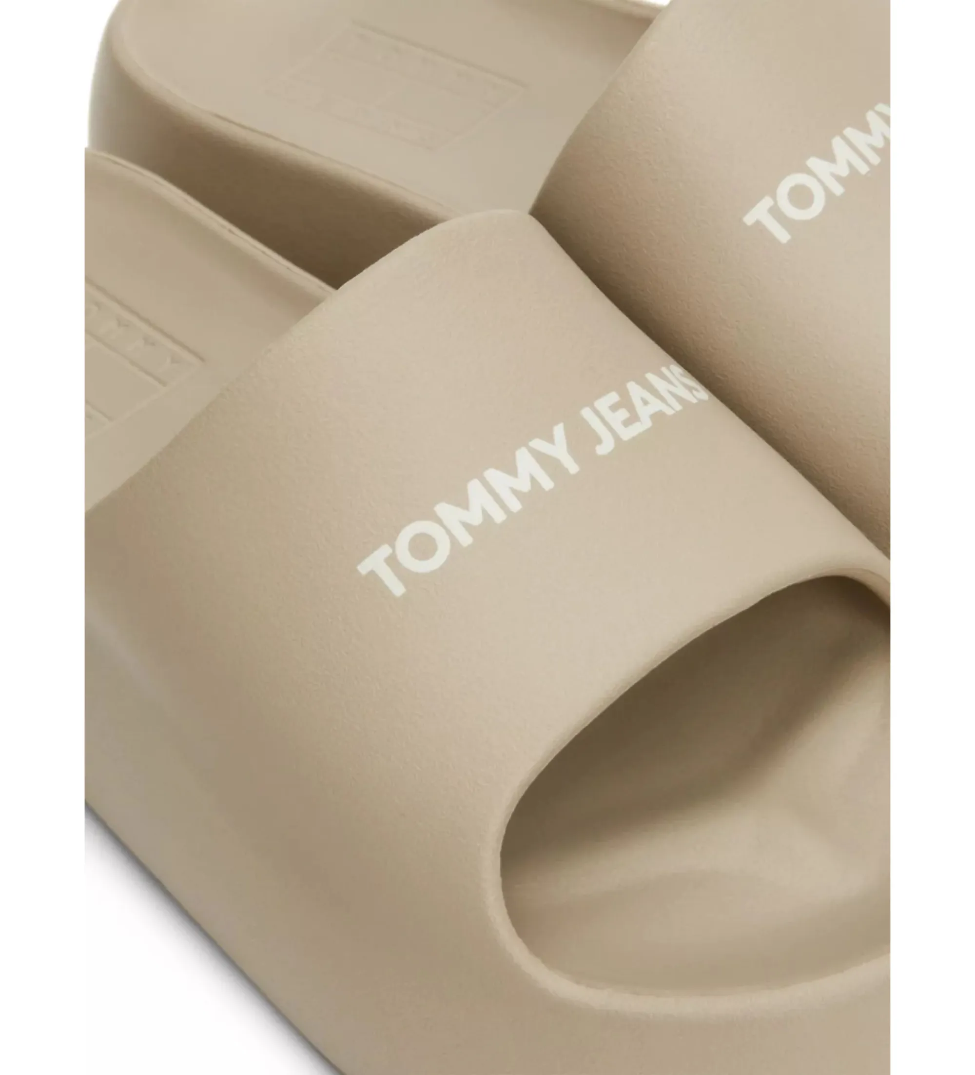 Chanclas de suela gruesa beige