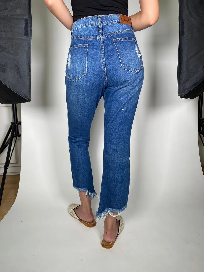 CHER Pantalón Desflecado
