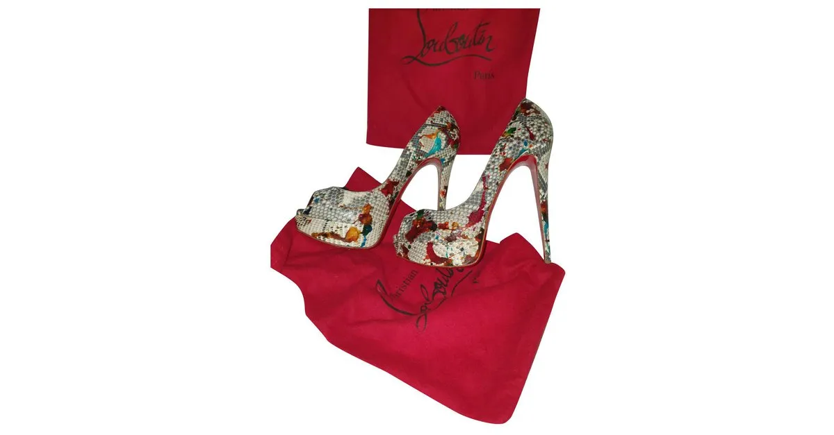 Christian Louboutin Tacones Multicolor 