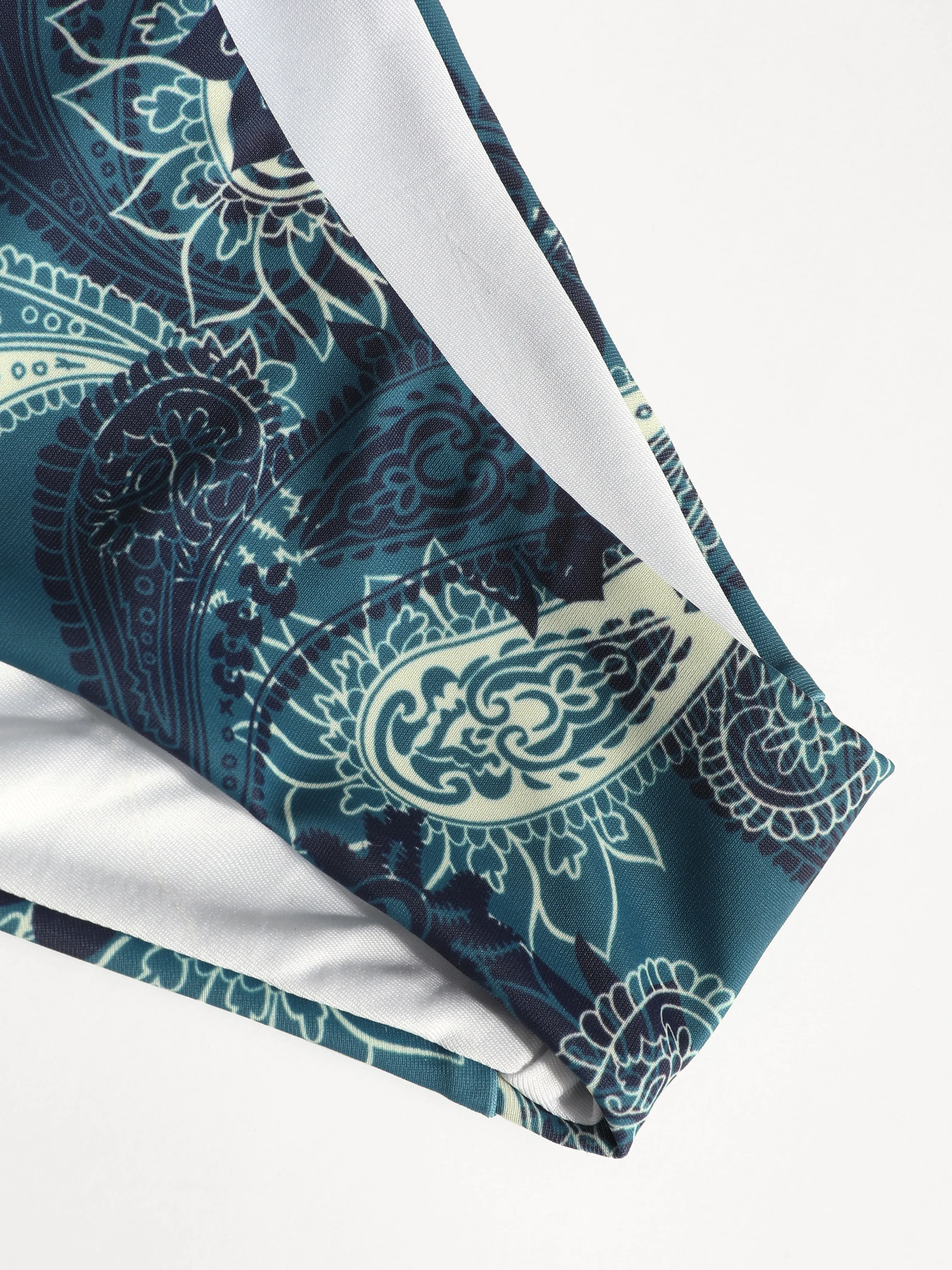  Conjunto de Bikini con Lazo Cruzado Paisley