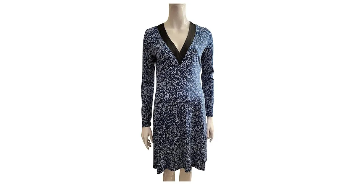 Diane Von Furstenberg Vestido DvF de seda azul blanco y negro con manga larga y escote en pico 