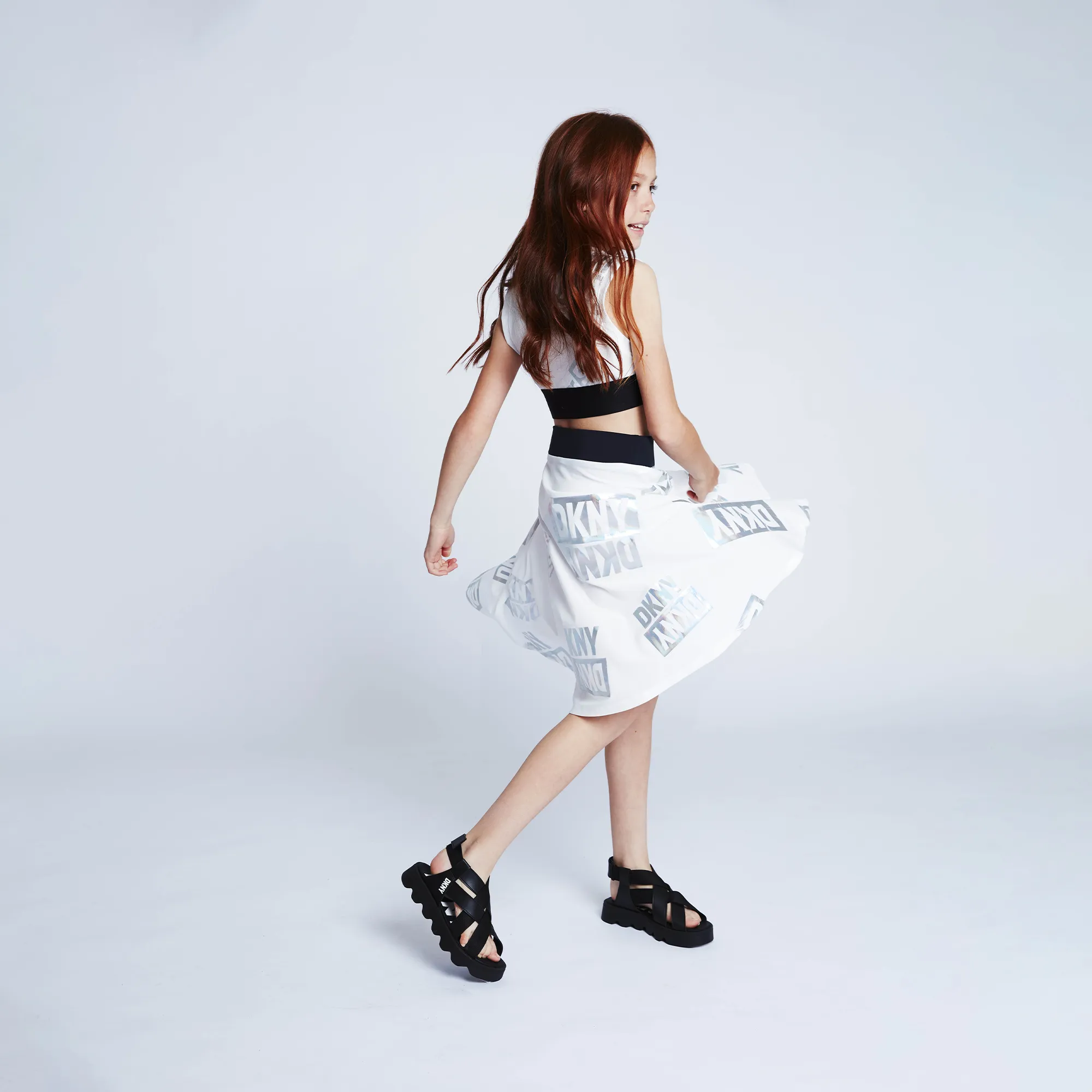 DKNY Sandalias con velcro