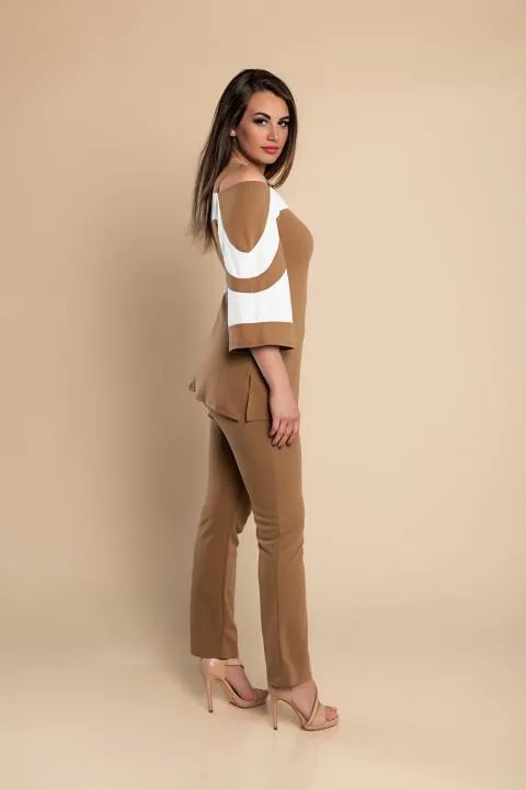 Elegante conjunto de camiseta y pantalón, camel
