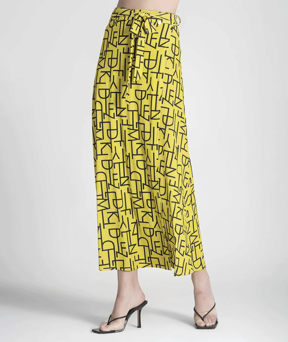 Falda midi estampado letras