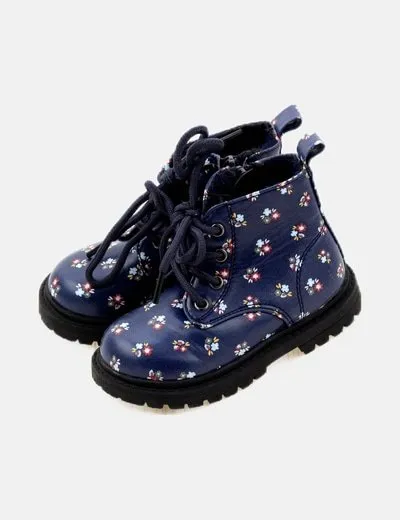 In Extenso Bota azul marino estampado floral