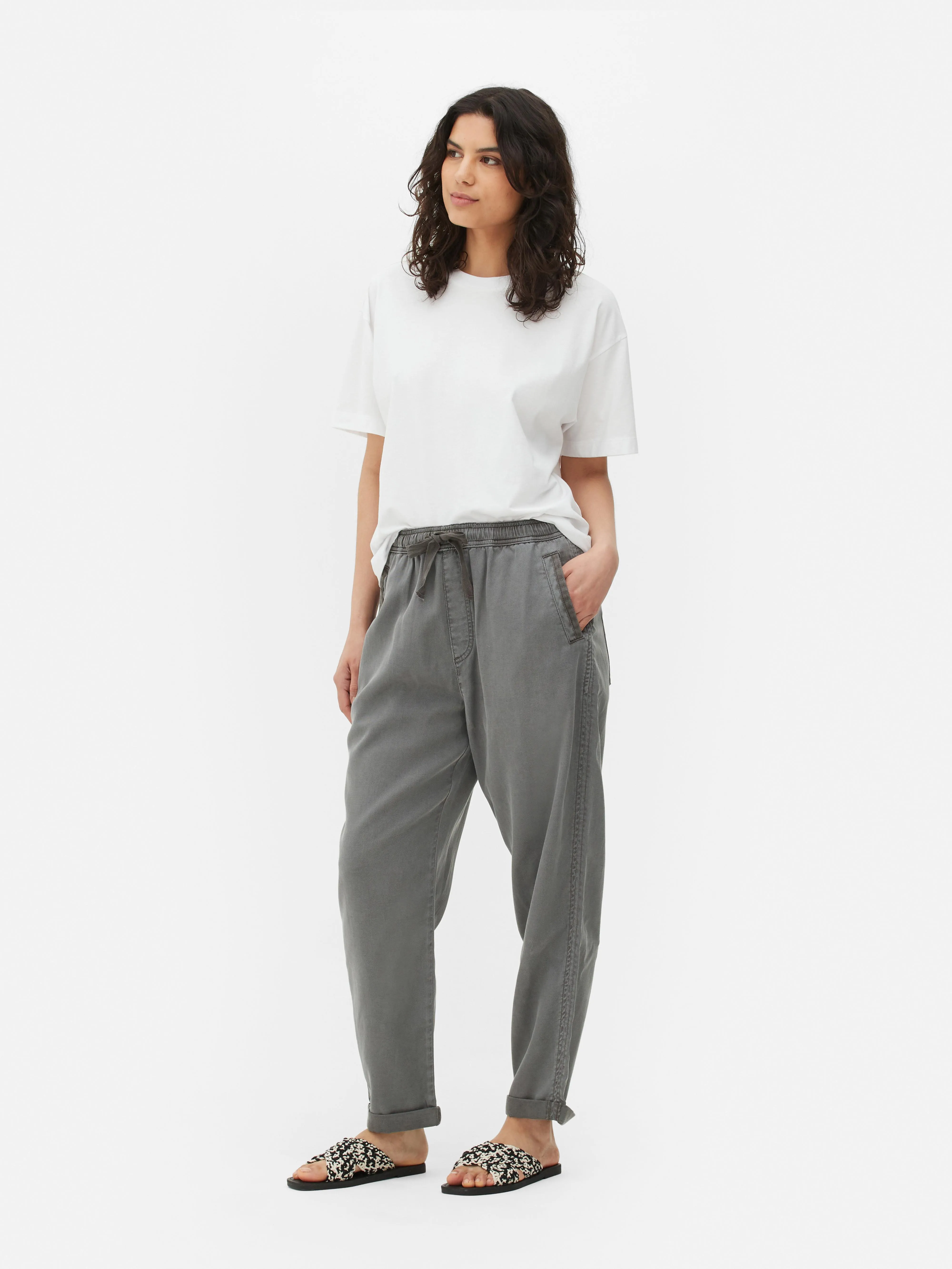 Joggers de pernera cónica de Paula Echevarría