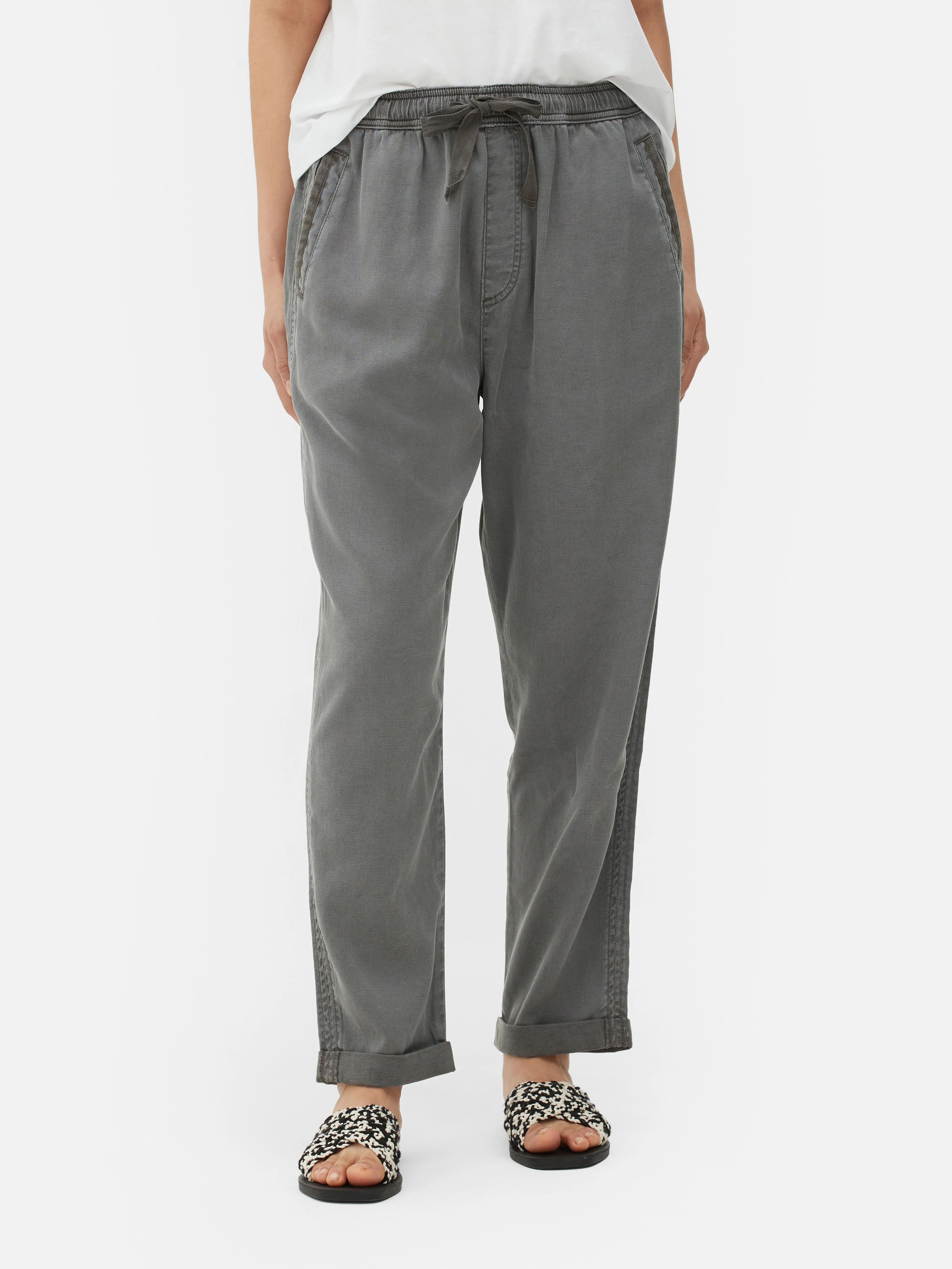 Joggers de pernera cónica de Paula Echevarría