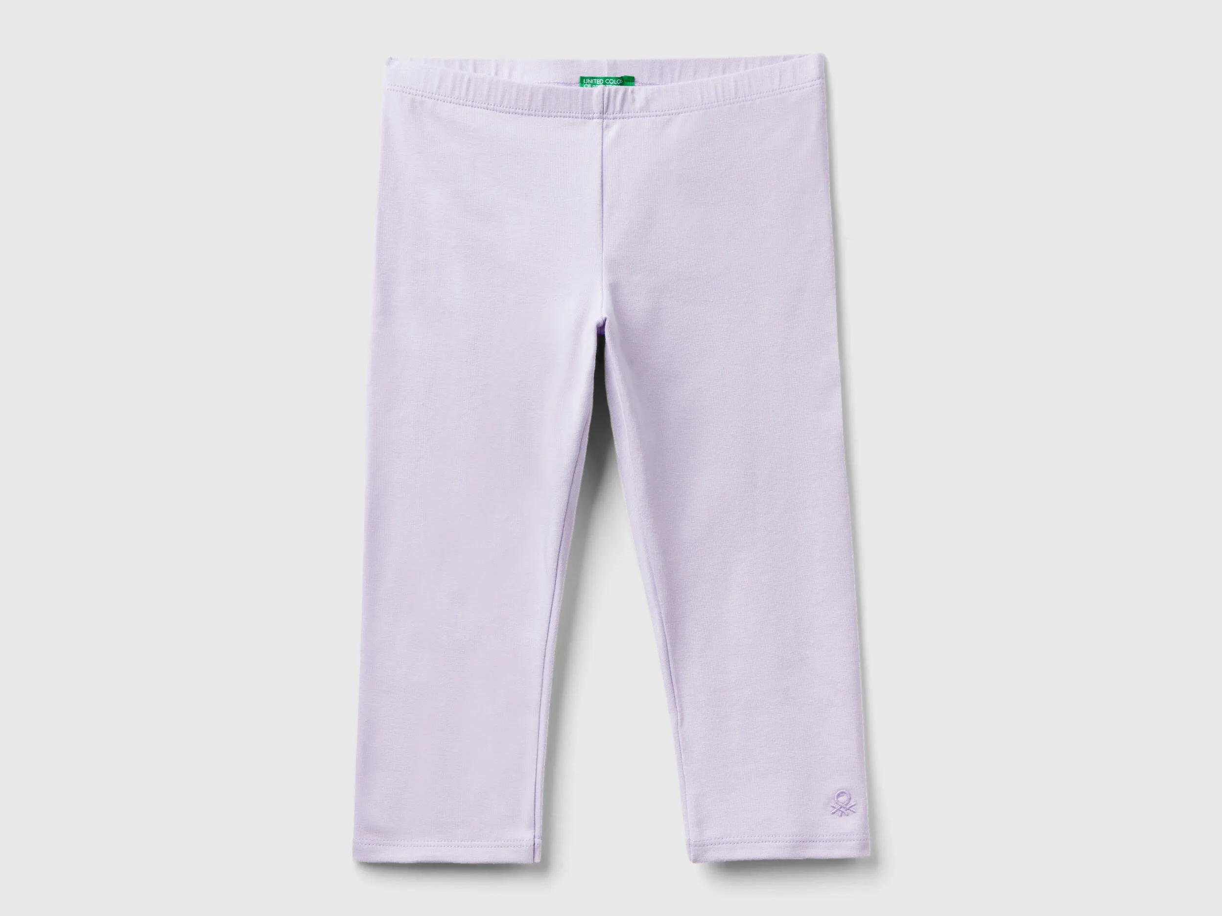 Leggings por encima de la rodilla