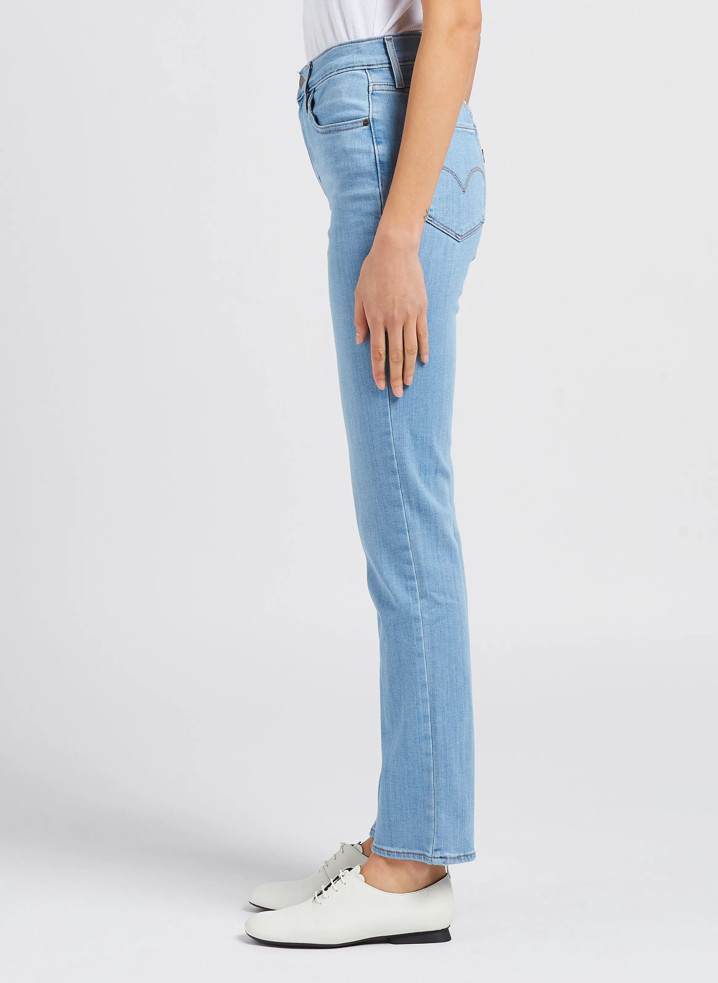 LEVI'S 724 HIGH RISE STRAIGHT  VAQUERO RECTO DESTEñIDO DE MEZCLA DE ALGODóN EN VAQUEROS DESTENIDOS