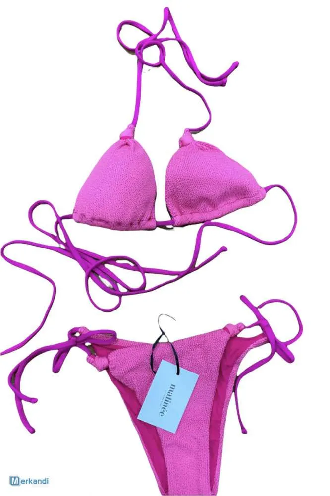 MATINÉ DE TRAJES DE STOCK