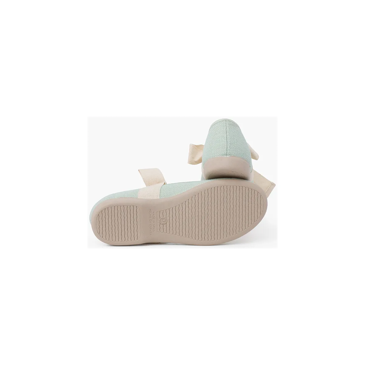 Mercedita Lino con Lazo Crudo