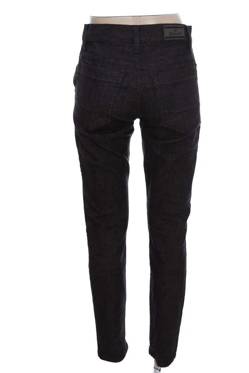 PANTALóN COLOR NEGRO  VERLIOM