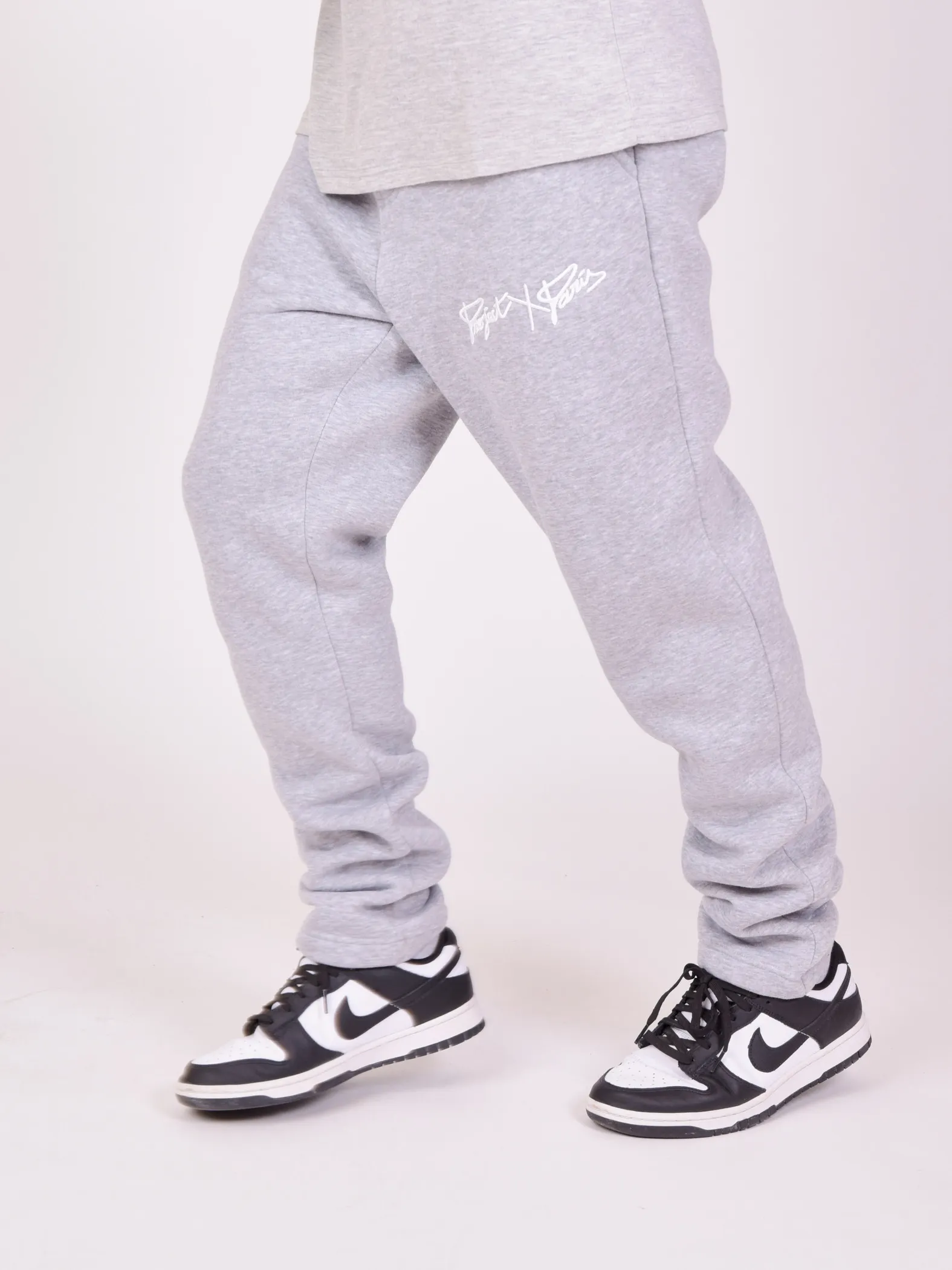 Pantalón de chándal básico con bordado completo del logotipo