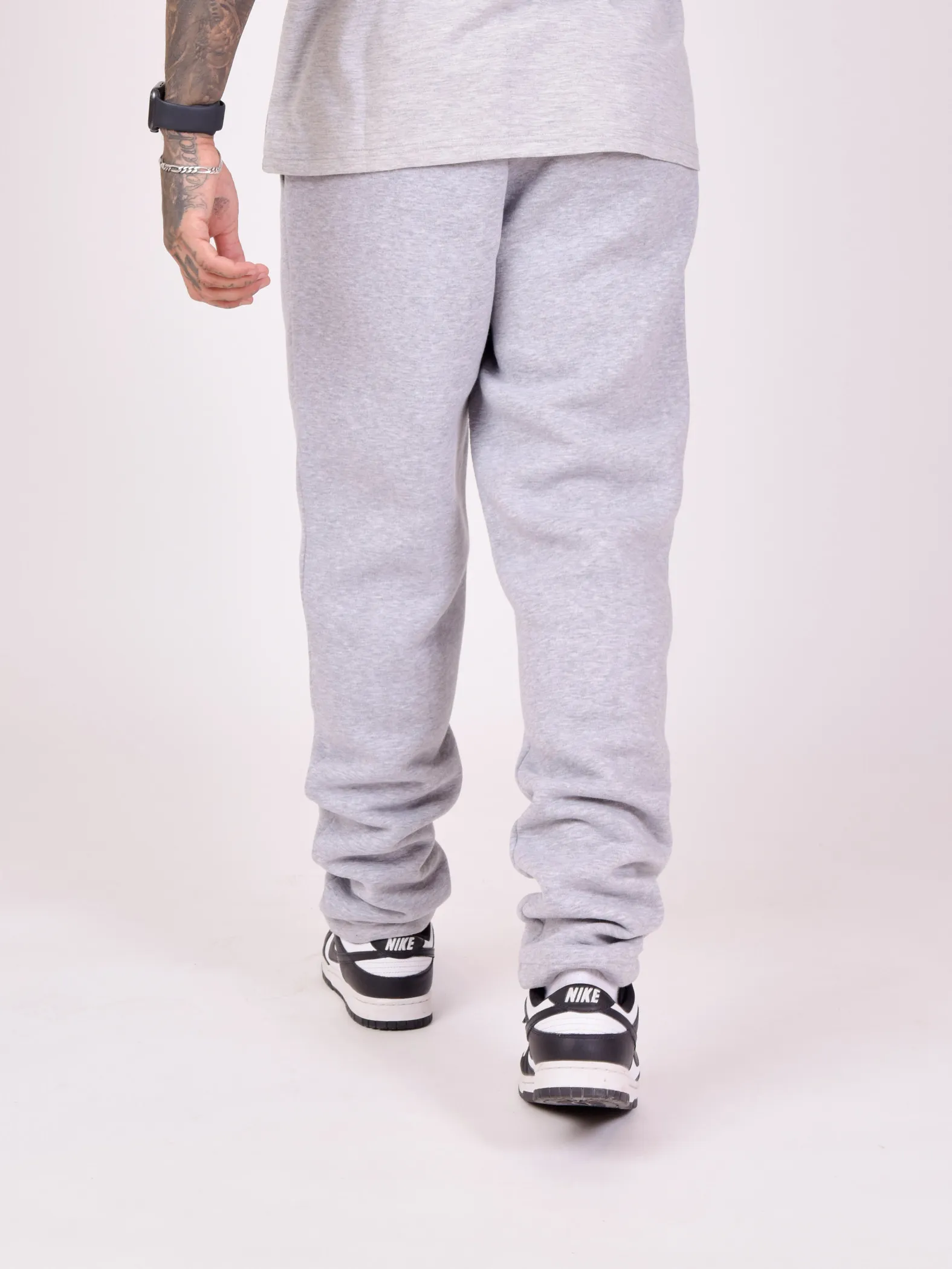 Pantalón de chándal básico con bordado completo del logotipo