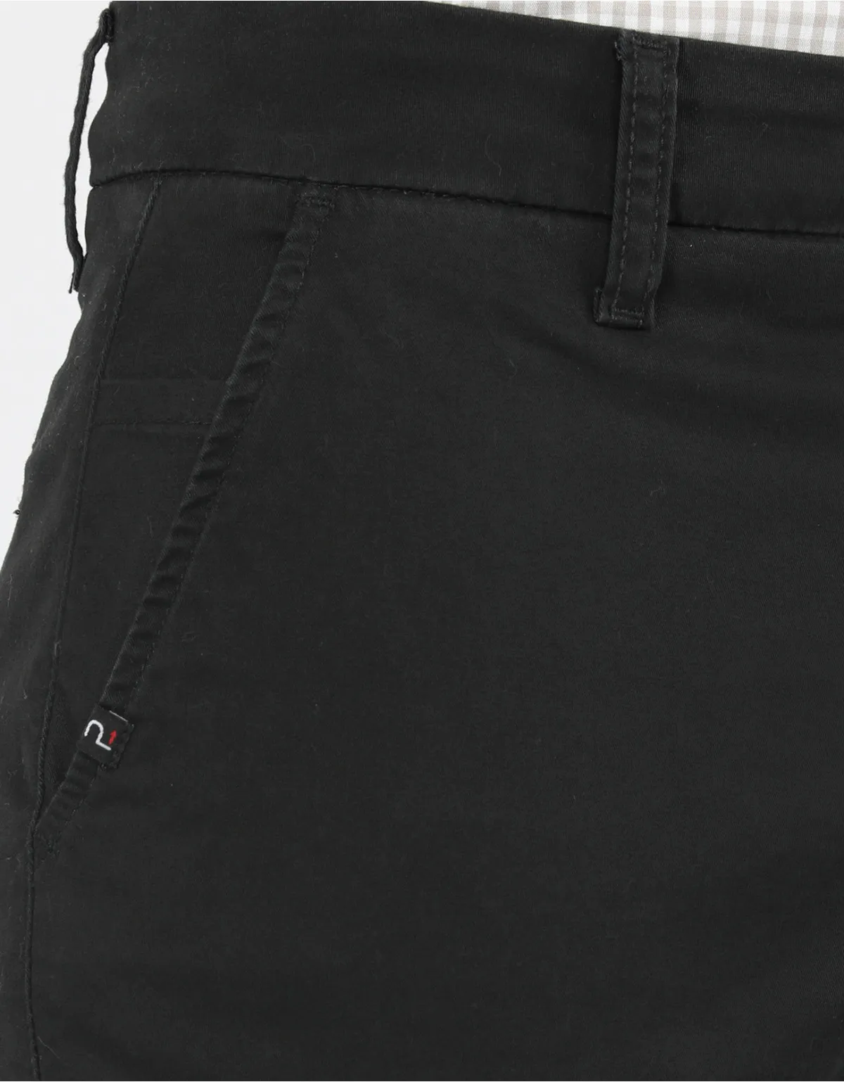 Pantalón regular fit negro