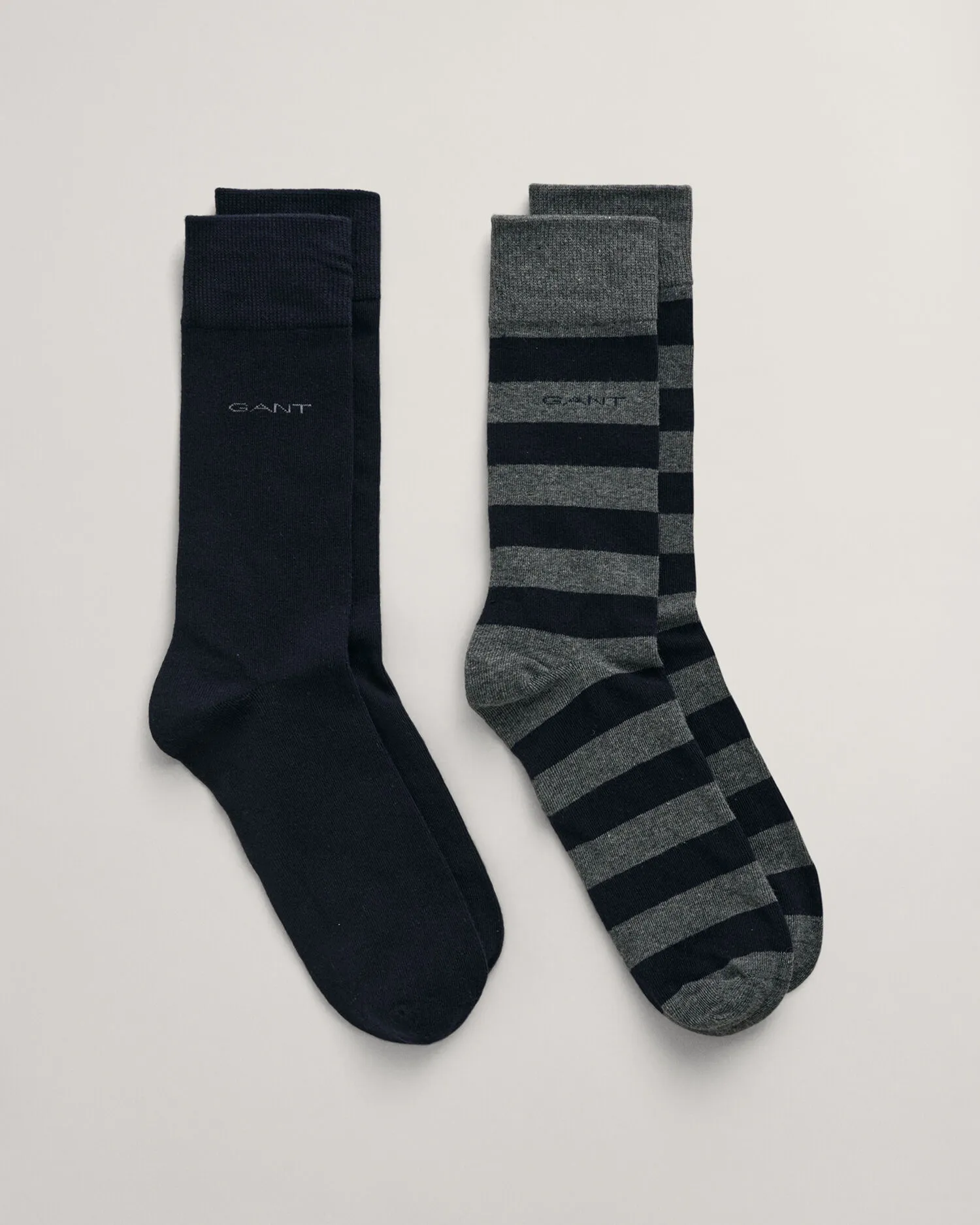 Paquete de dos pares de calcetines lisos y de rayas anchas