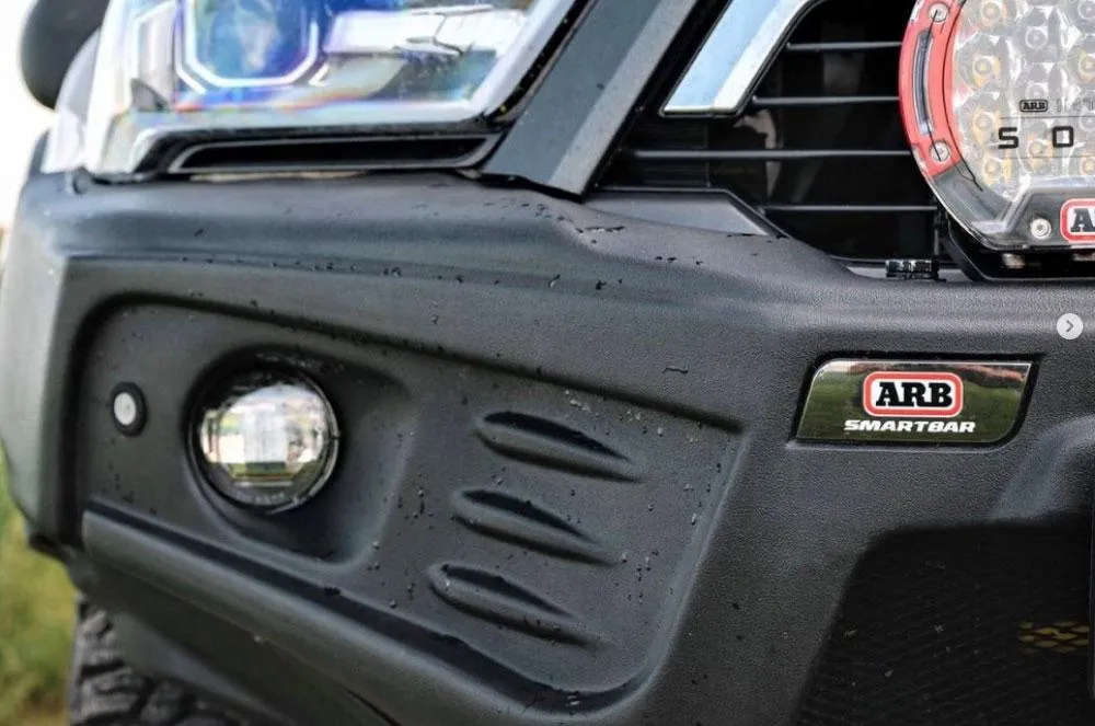 Paragolpes Delantero STEALTH Bar (Goma) para Toyota Hilux Revo 2016+