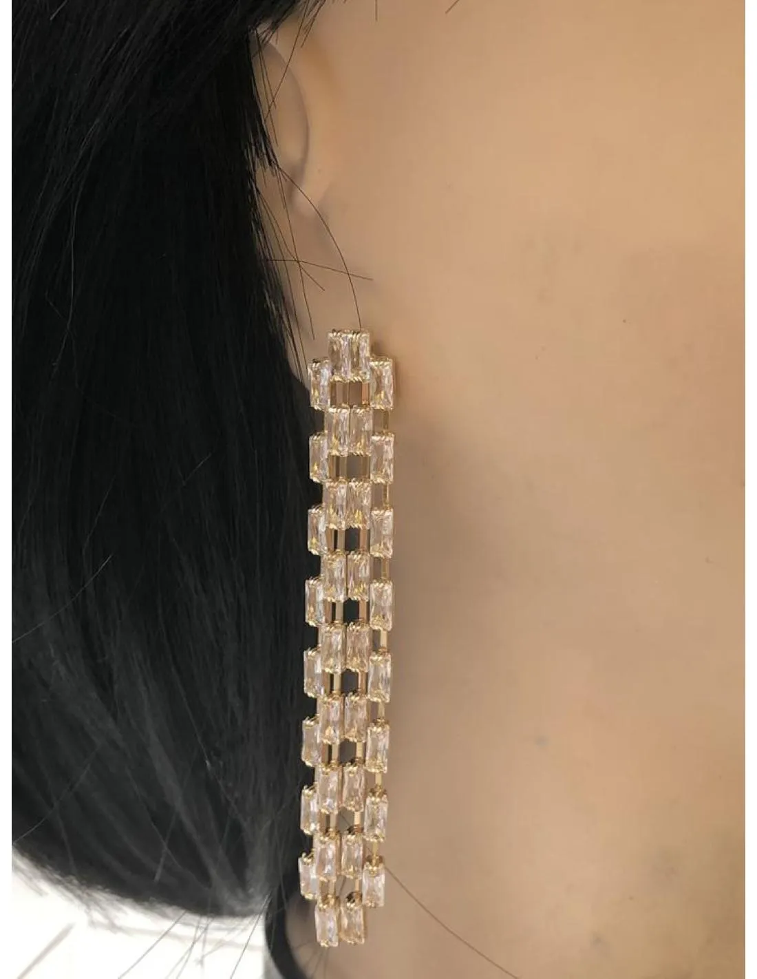 PENDIENTES LARGOS DORADOS ESPECIAL BODAS DE NOCHE Y EVENTOS