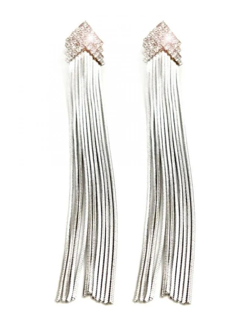 PENDIENTES PLATEADOS LARGOS CON BRILLO Y CADENITAS PARA BODAS DE NOCHE