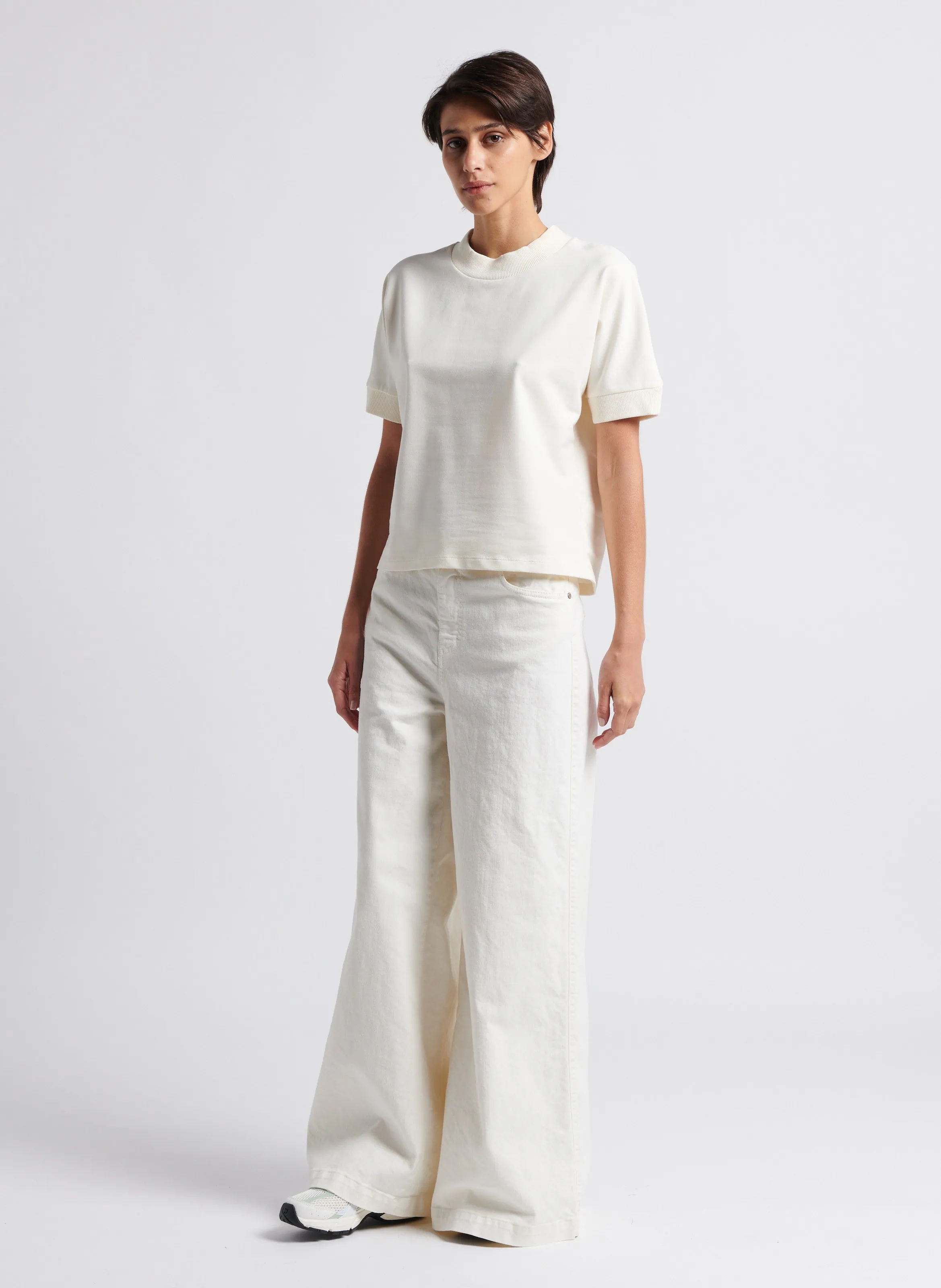PLEASE Vaquero bootcut de mezcla de algodón de tiro alto en blanco