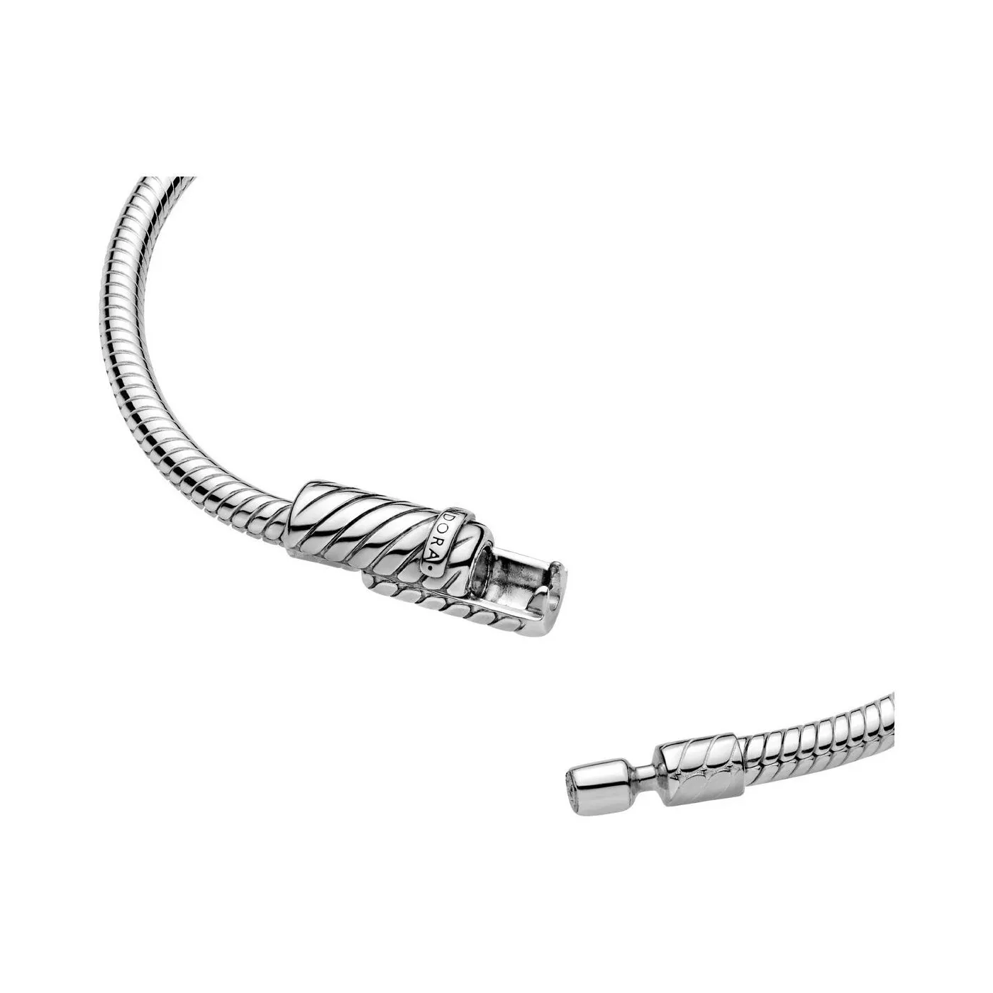 Pulsera Pandora Moments Plata Cadena de Serpiente Cierre Magnético Deslizante 590122C00