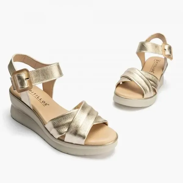 Sandalia de piel con cuña Pitillos 5610