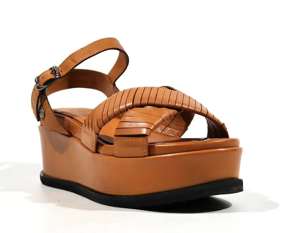 Sandalias de plataforma con tiras cruzadas mujer