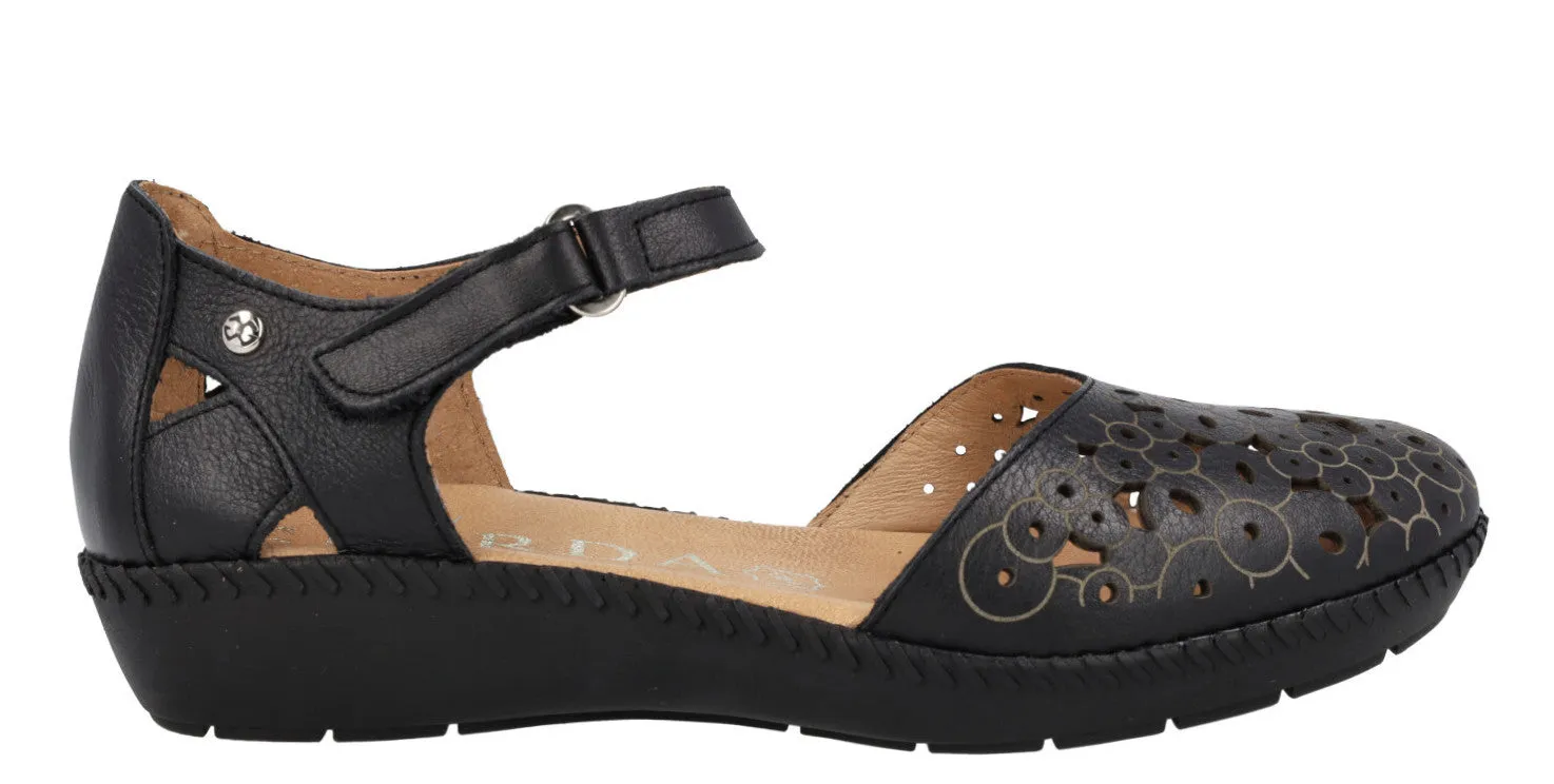 Sandalias troqueladas con cierre de velcro para mujer