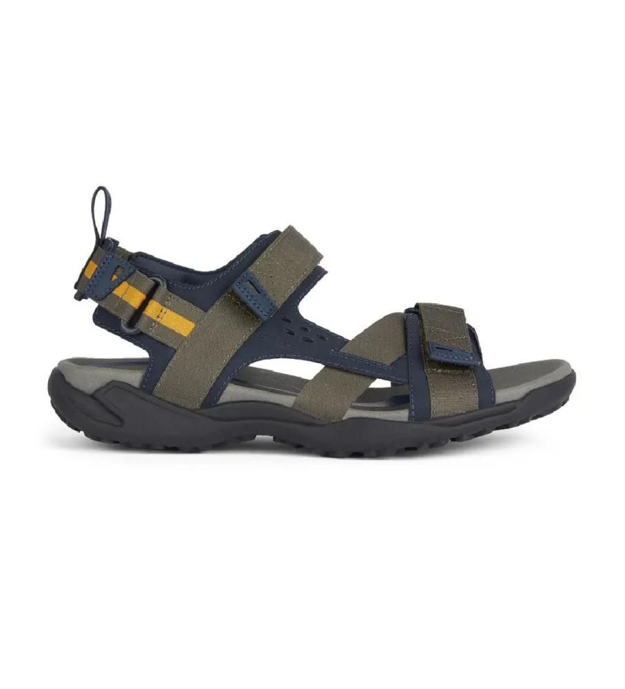 Sandalias U Terreno verde