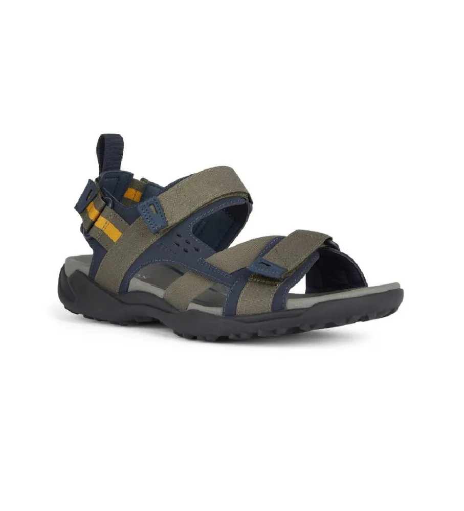 Sandalias U Terreno verde