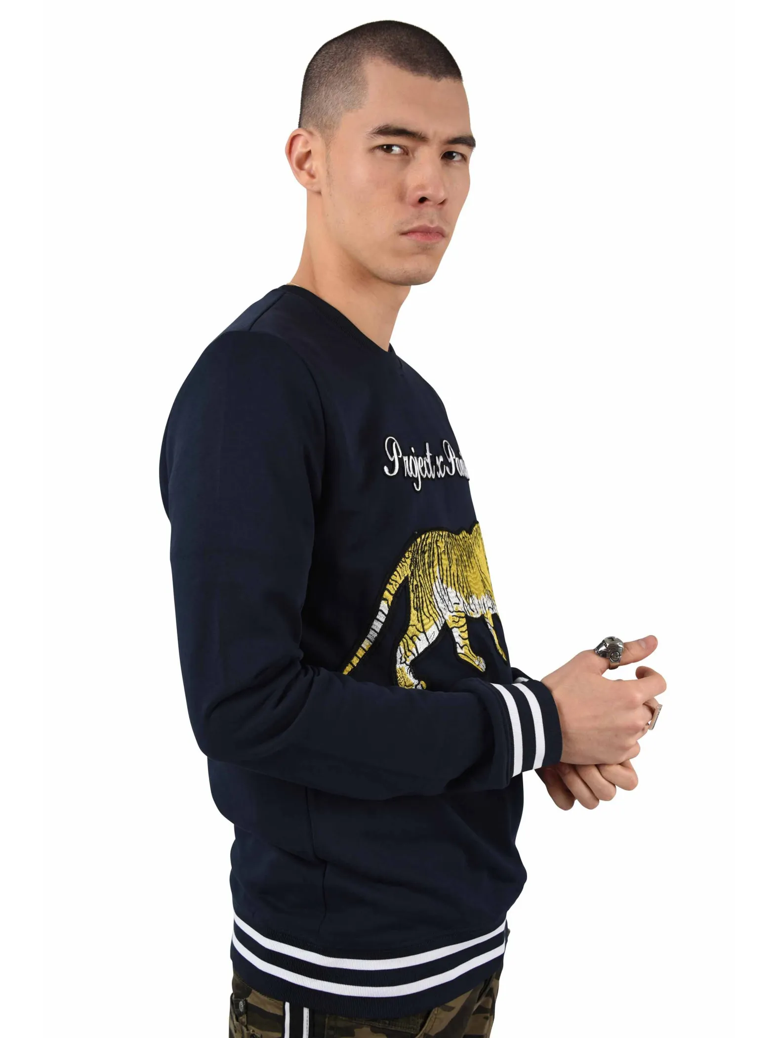 Sudadera con bordado de tigre y ribetes en contraste