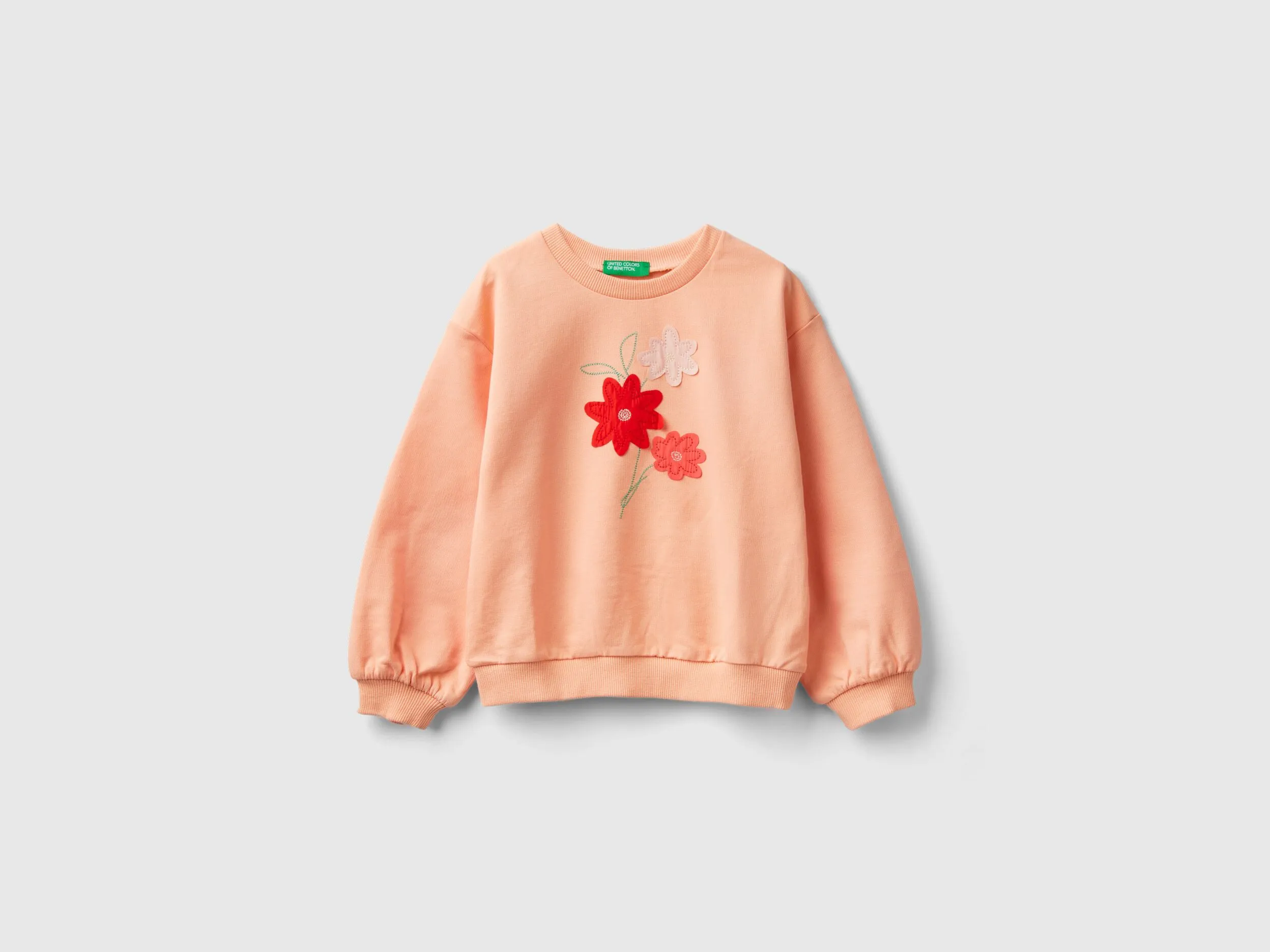 Sudadera con bordado floral