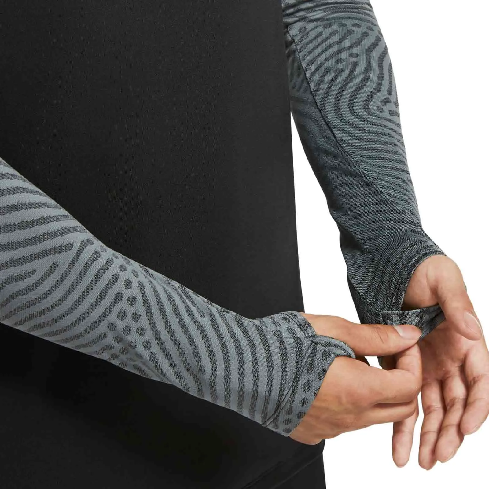 Sudadera Nike Dry Strike