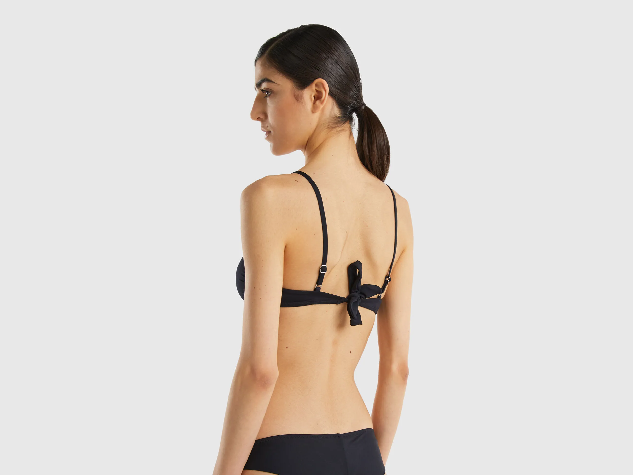 Sujetador brassiere de bikini de ECONYL®