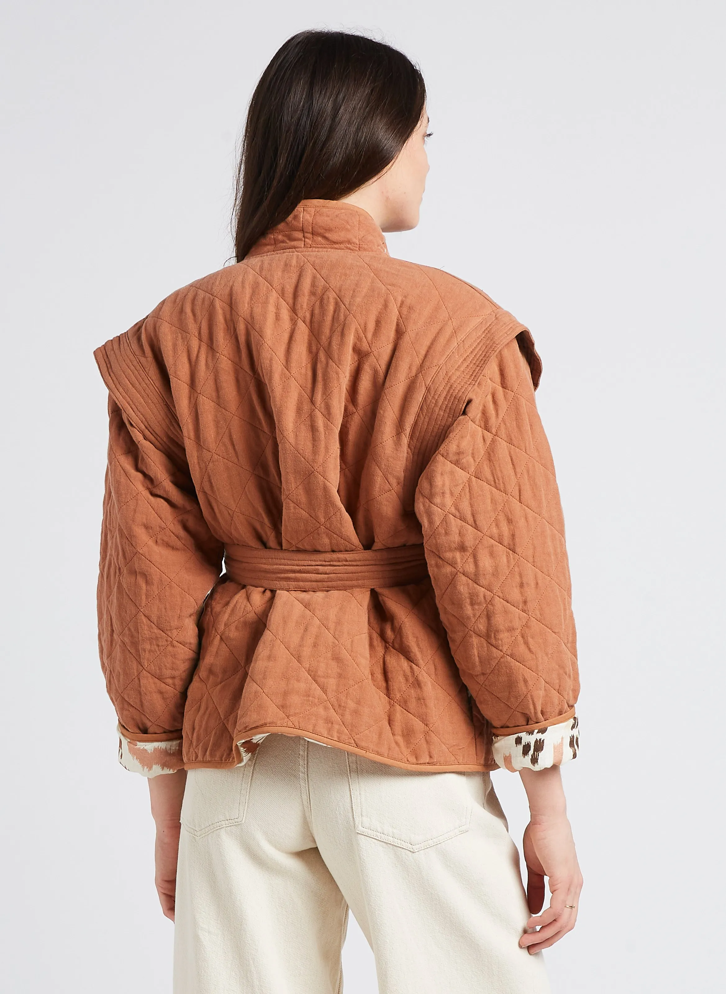 THE NEW SOCIETY WEST  CHAQUETA CORTA REVERSIBLE DE LINO ACOLCHADO EN MARRON