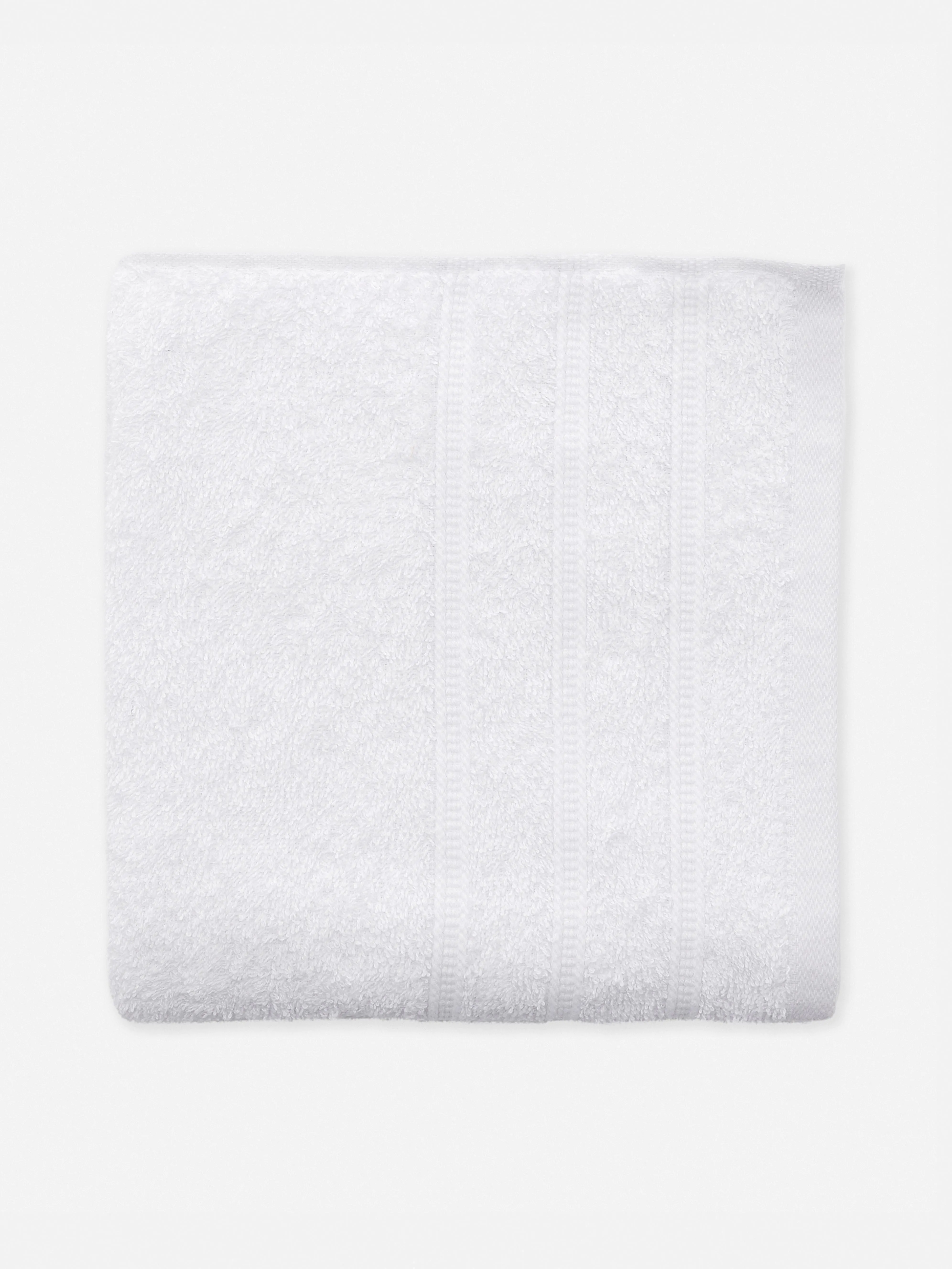 Toalla de manos blanca de gran calidad